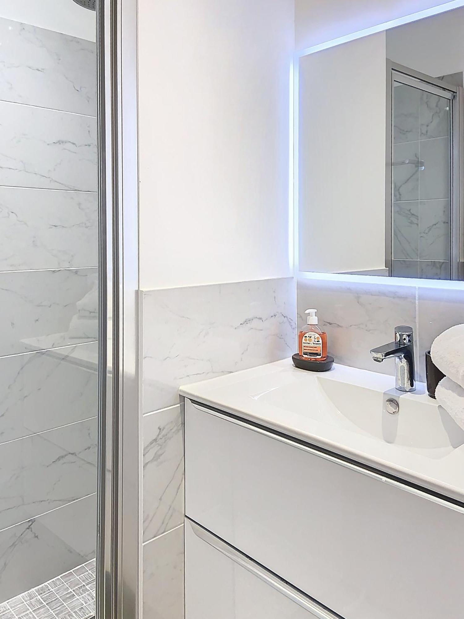 Appartement 3p Quai St Pierre - 348l Alexa