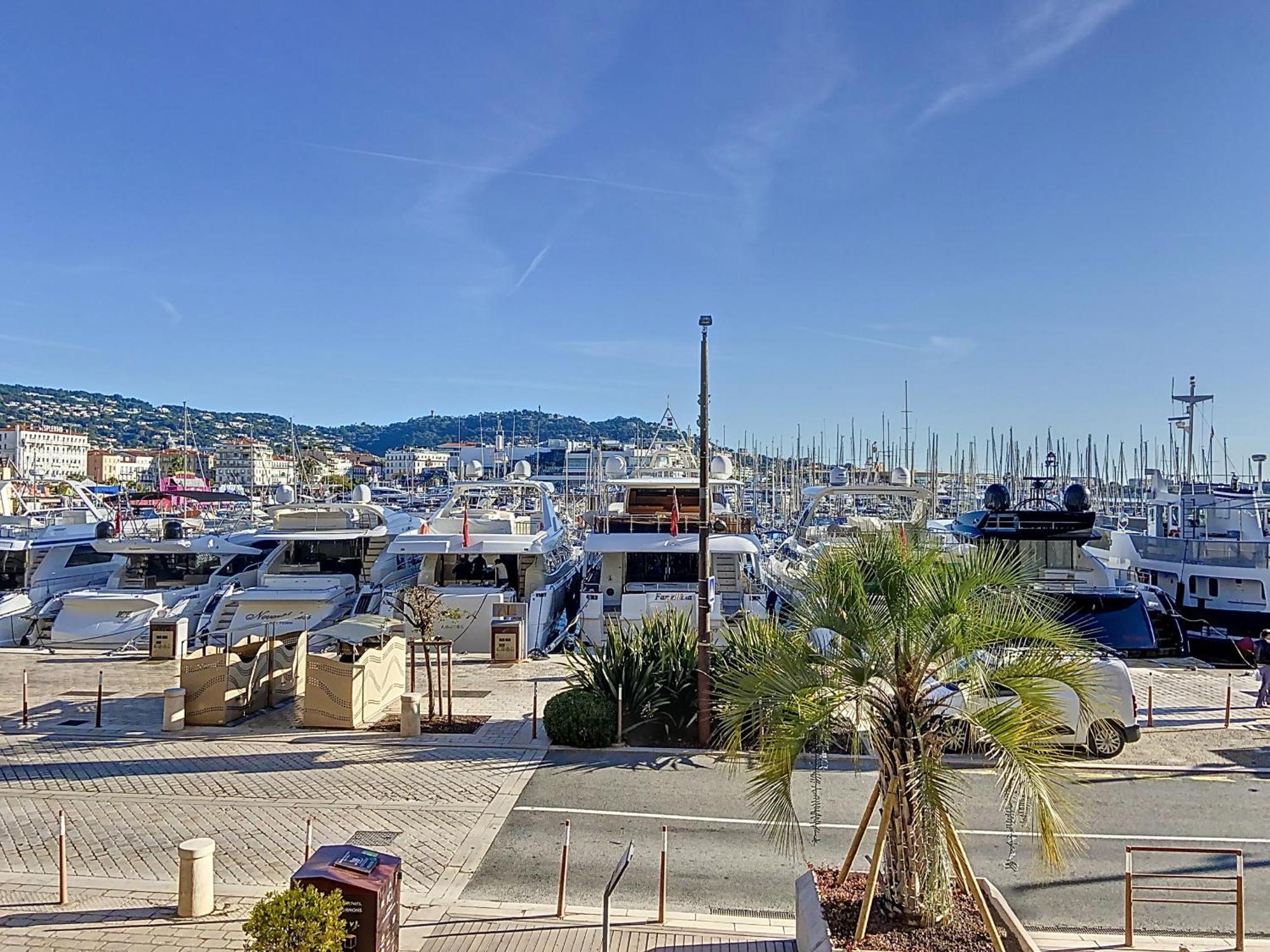 Appartement 3p Quai St Pierre - 348l Alexa Cannes